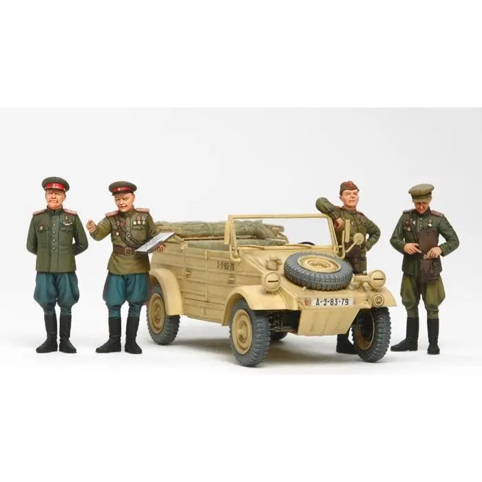 1/35 Tamiya Models Wwii Russian Commanders (4) & Staff Vehicle 1