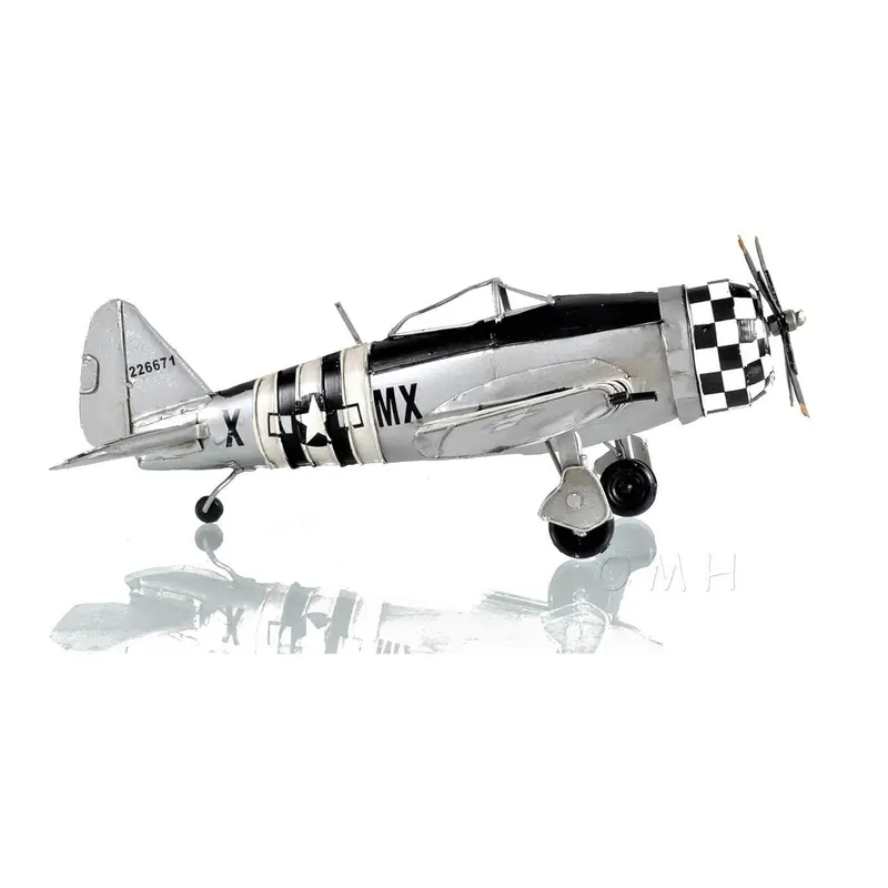 1943 Republic P-47 Bomber-Fighter 1