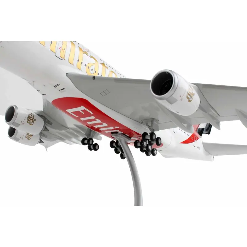 Airbus A380-800 Commercial Aircraft "Emirates Airlines - New Livery" White With Striped Tail "Gemini 200" Series 1/200 Diecast Model Airplane By Geminijets 1
