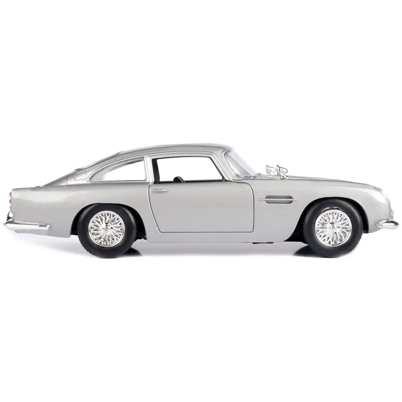 Aston Martin Db5 Rhd (Right Hand Drive) Silver Metallic James Bond 007 "Goldfinger" (1964) Movie "James Bond Collection" Series 1/24 Diecast Model Car By Motormax 1