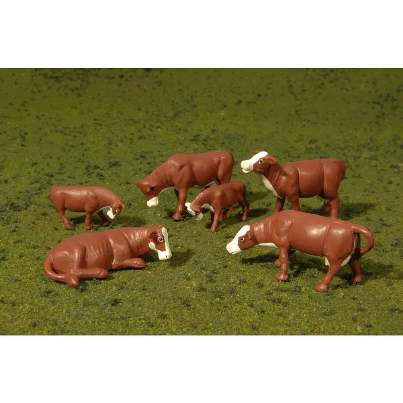 Bachmann Cows - Brown & White - Ho Scale 1