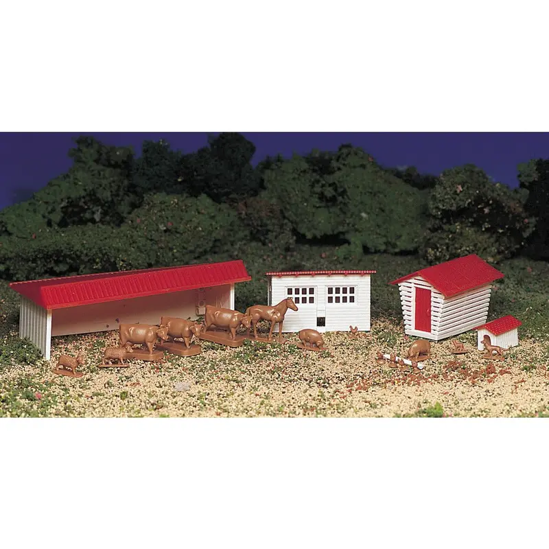 Bachmann Farm Building With Animals (Ho Scale) 1
