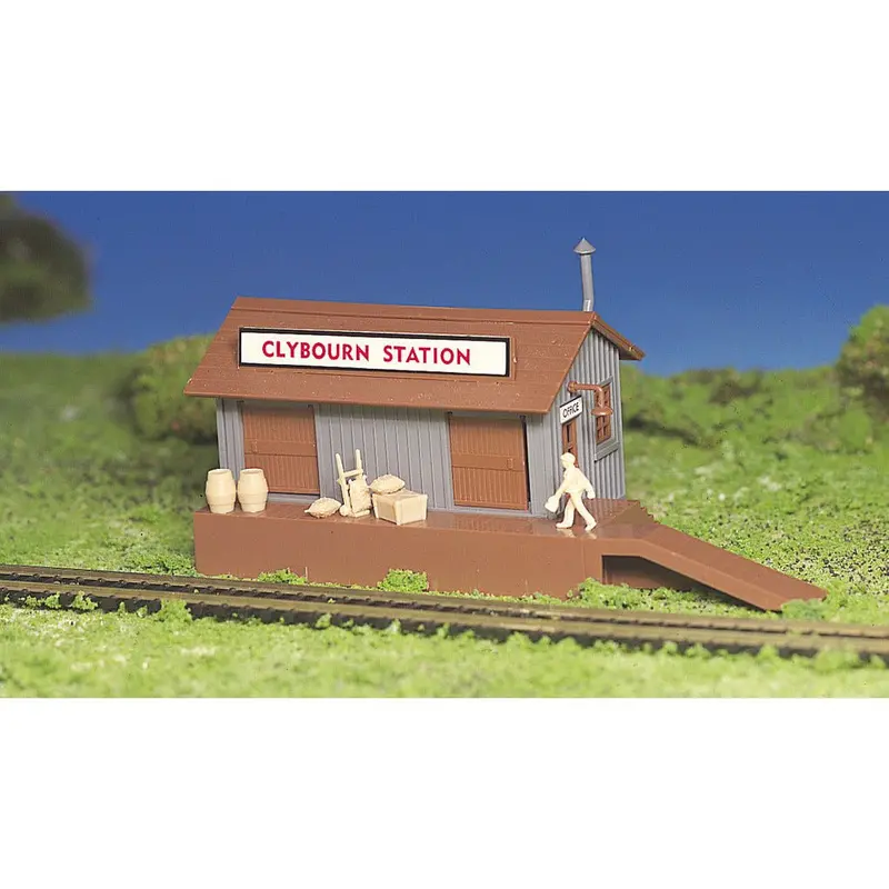 Bachmann Freight Station (Ho Scale) 1
