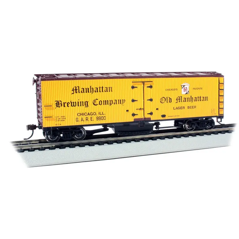 Bachmann Manhattan Brewing Co. - Track-Cleaning 40' Wood-Side Reefer 1