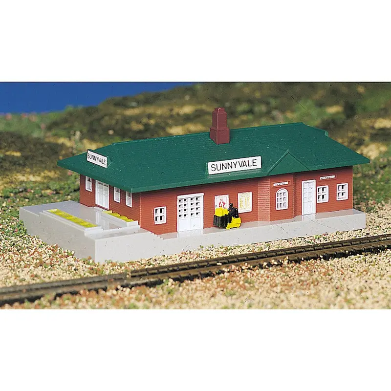 Bachmann Passenger Station 1