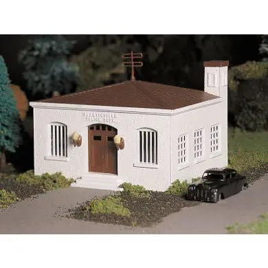 Bachmann Police Station With Police Car 1