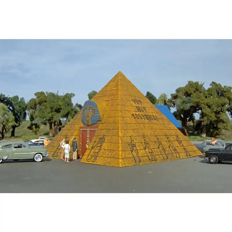 Bachmann Tut Hut Souvenirs - Roadside U.S.A® Building (Ho Scale) 1