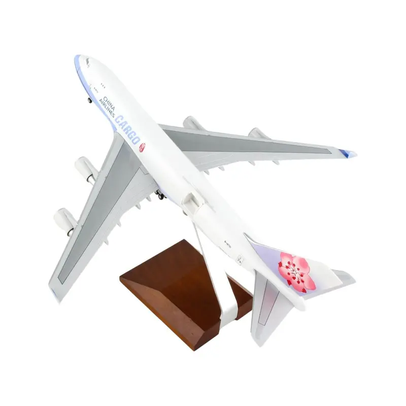 Boeing 747-400F Commercial Aircraft With Landing Gear "China Airlines Cargo" (B-18701) White With Purple Stripes (Snap-Fit) 1/200 Plastic Model By Skymarks 1