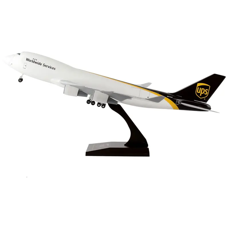 Boeing 747-400F Commercial Aircraft With Landing Gear "Ups Worldwide Services" (N570up) White And Brown (Snap-Fit) 1/200 Plastic Model By Skymarks 1