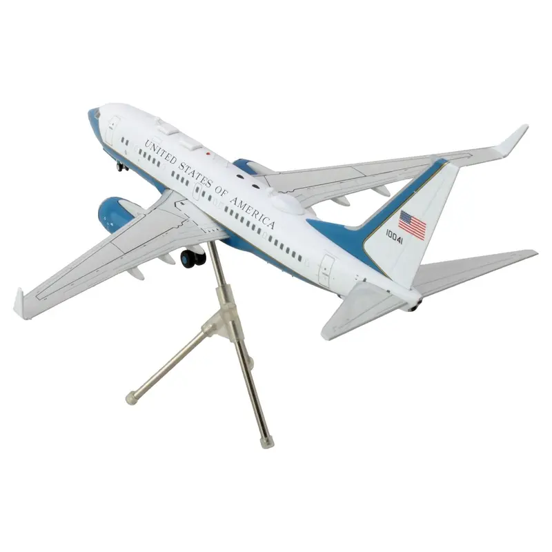 Boeing C-40B Commercial Aircraft "United States Of America - Air Force" White And Blue "Gemini 200" Series 1/200 Diecast Model Airplane By Geminijets 1