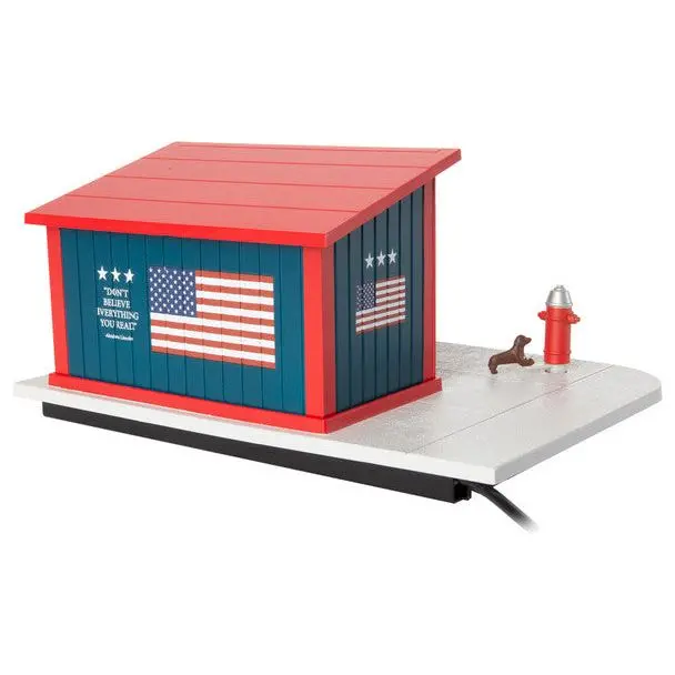 Fake News Stand 1