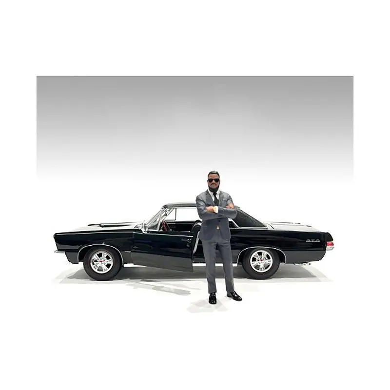 "Gentlemen's Club" Figure 2 For 1/24 Scale Models By American Diorama 1