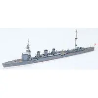 Kiso Light Cruiser
Scale: 1:700 1