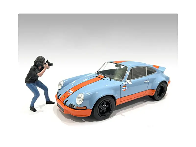 "Photographers" Figure #4 For 1/18 Scale Models By American Diorama 1