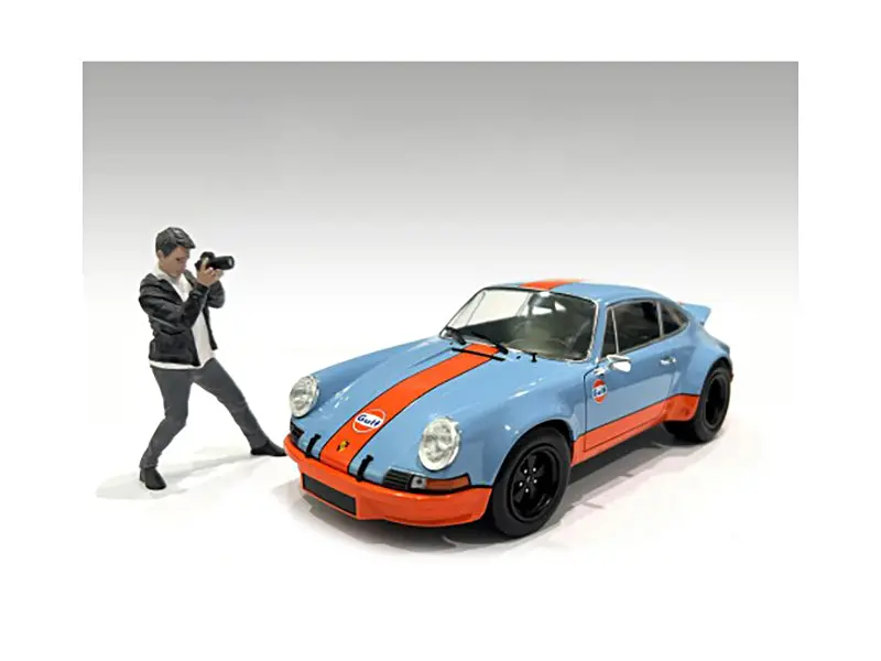 "Photographers" Figure #6 For 1/18 Scale Models By American Diorama 1